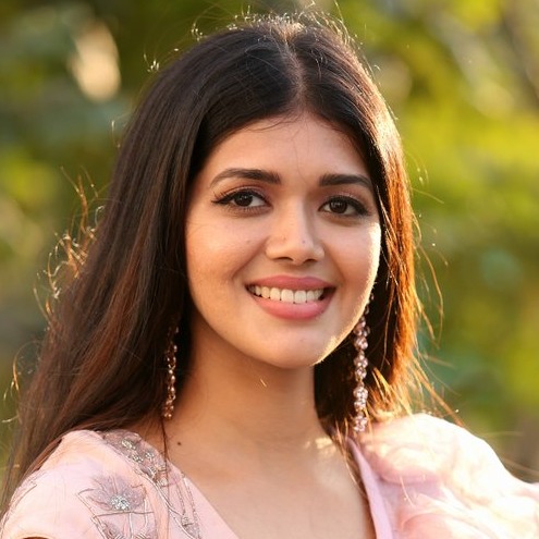 Dr. Tejaswini Manogna