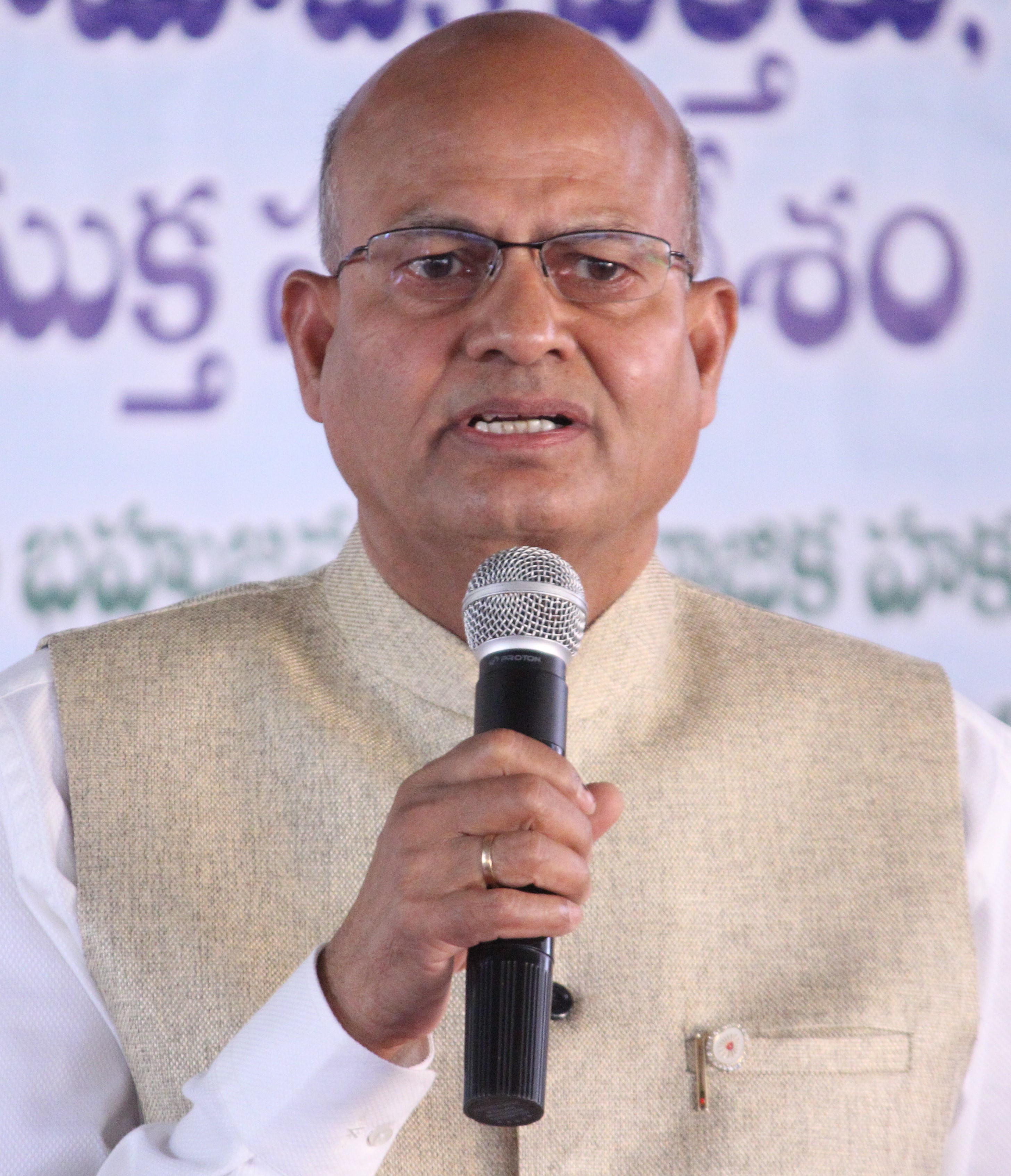 Justice Sri. Eshwaraiah 